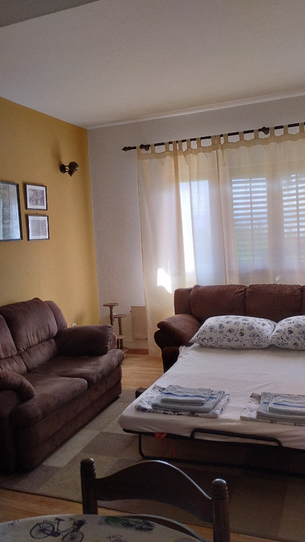 Apartman 3 - A2+2 na parterze, Apartamenty Sokolic - Nowy Vinodolski, blisko morza i centrum miasta, Chorwacja Novi Vinodolski