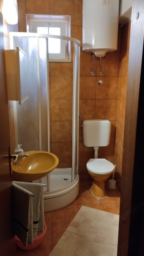 Apartman 3 - A2+2 na parterze, Apartamenty Sokolic - Nowy Vinodolski, blisko morza i centrum miasta, Chorwacja Novi Vinodolski